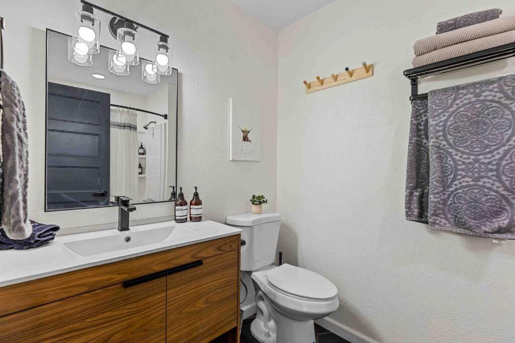 Walk To Gc Train Depot And Route 66, King Beds, Game Room, Bbq, Firepit Williams Extérieur photo