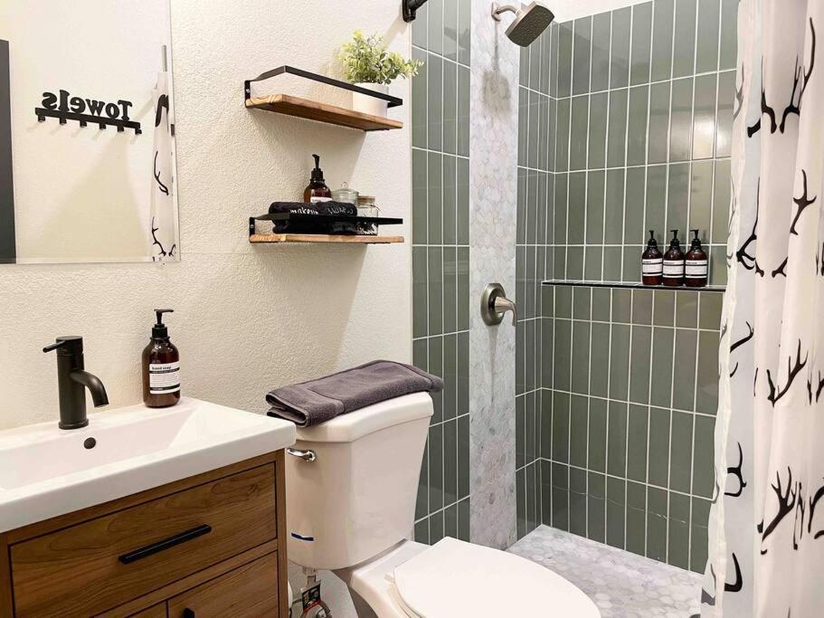 Walk To Gc Train Depot And Route 66, King Beds, Game Room, Bbq, Firepit Williams Extérieur photo
